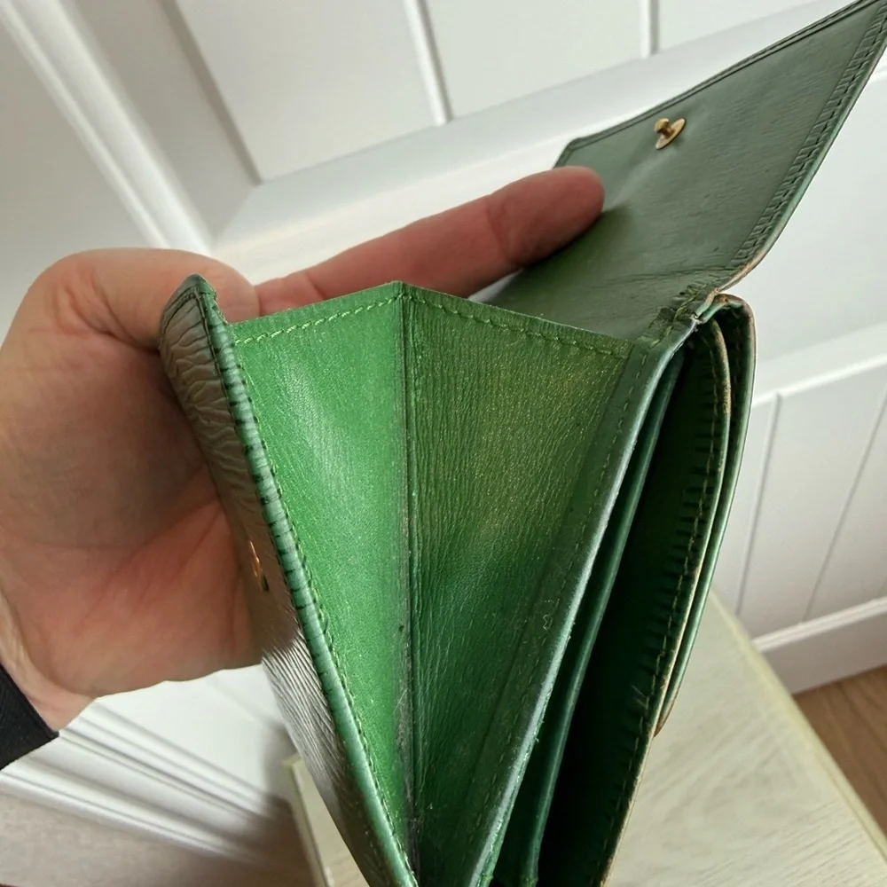Louis Vuitton Epi Green Elise double side Wallet *Authentic*
